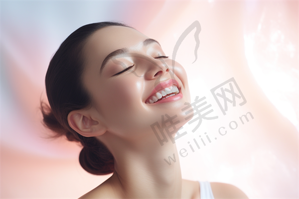 假体隆胸的价格大约是多少