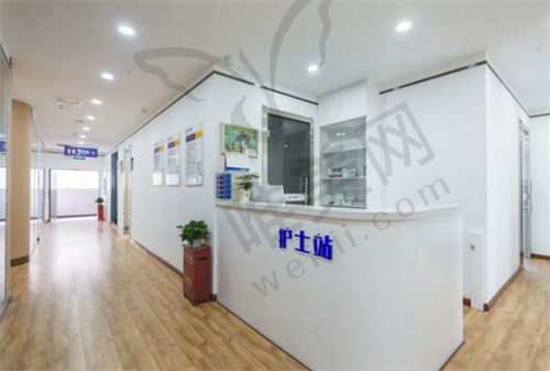 变性手术24小时免费在线问诊，权威三甲医院专家揭秘手术收费与流程 